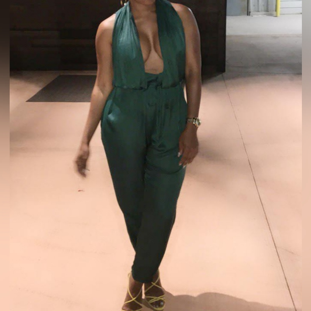 Zara green halter jumpsuit Size M (IT HAS POCKETS!